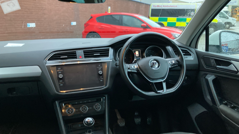 Volkswagen Tiguan 2.0 TDi 150 SE 5dr Diesel Estate